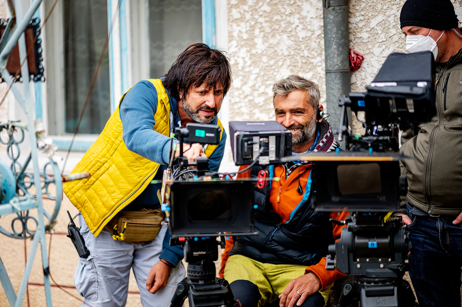 Behind The Scenes - un proiect Gina Buliga