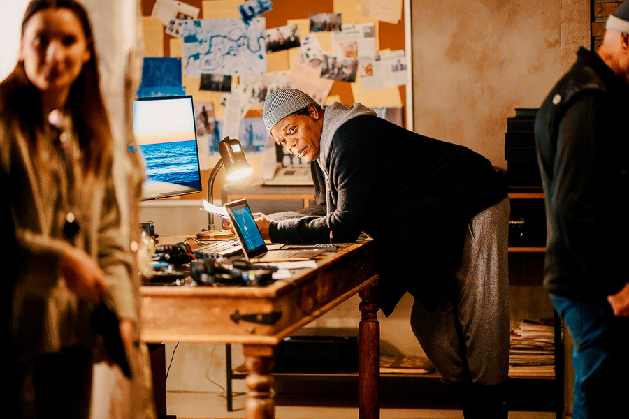 Behind The Scenes - un proiect Gina Buliga