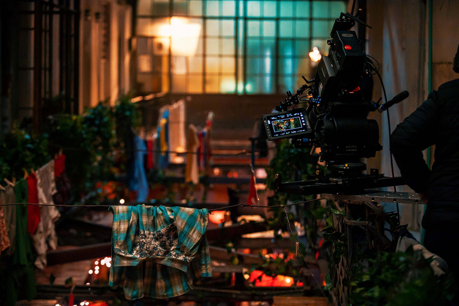Behind The Scenes - un proiect Gina Buliga