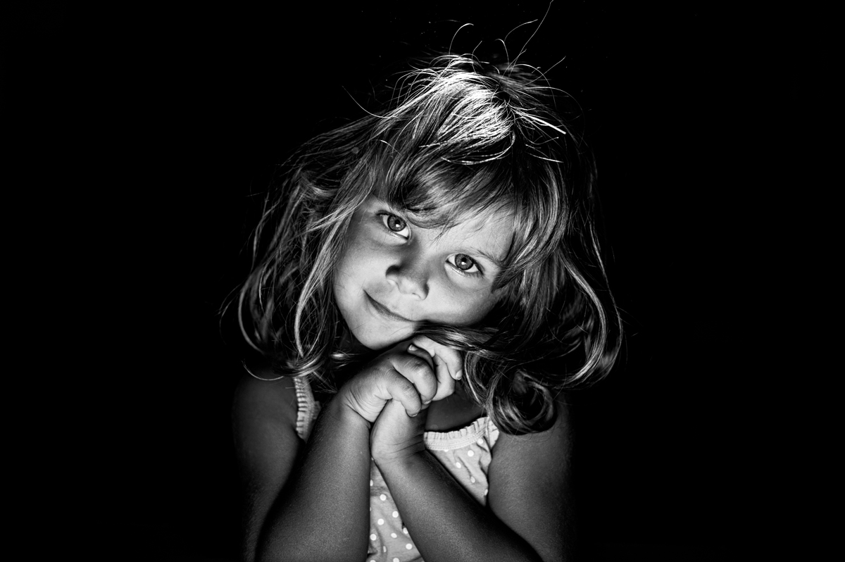 Daughters - un proiect Gina Buliga