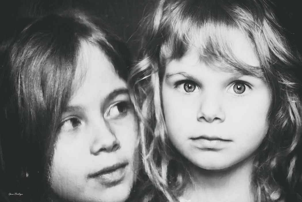 Daughters - un proiect Gina Buliga